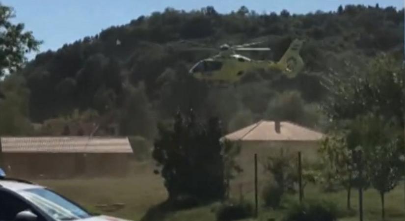 Videó: így landolt a mentőhelikopter a kútba zuhant négyéves kislányért Kőszegen