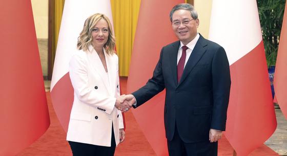 Giorgia Meloni is Pekingbe utazott, hogy megerősítse a gazdasági együttműködést Kínával