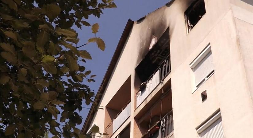 Macskájuk okozhatta a fehérvári lakástüzet, ami miatt a 4.-ről lezuhant a 18 éves Kitti