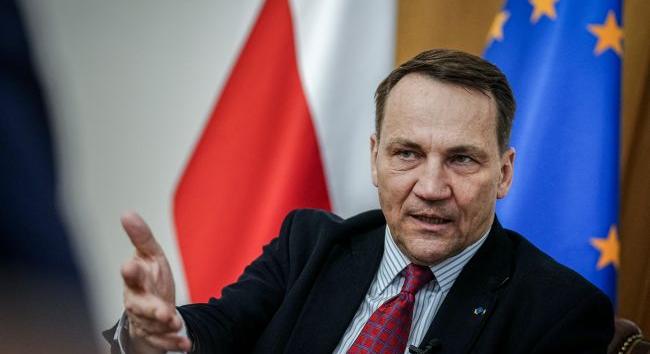 A lengyel külügyminiszter szerint a mai Oroszországgal lehetetlen békét kötni