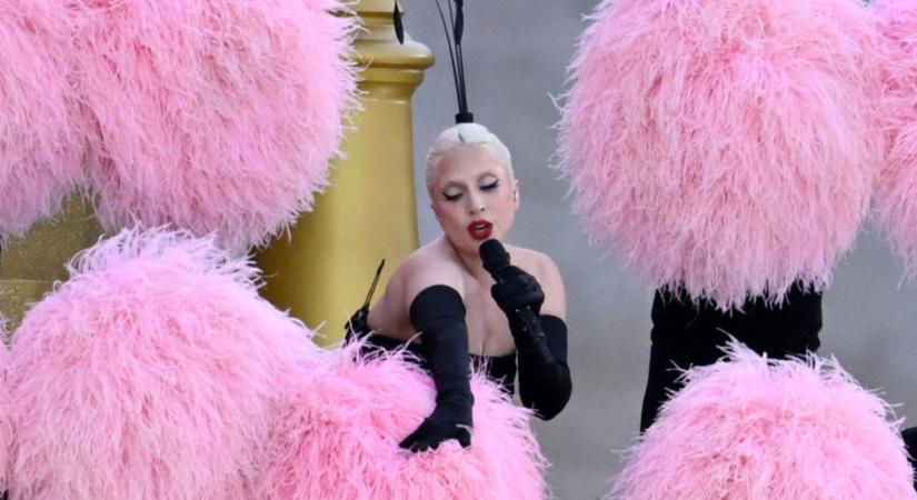 Vége a találgatásnak? Lady Gaga vőlegényeként mutatta be párját a párizsi olimpián