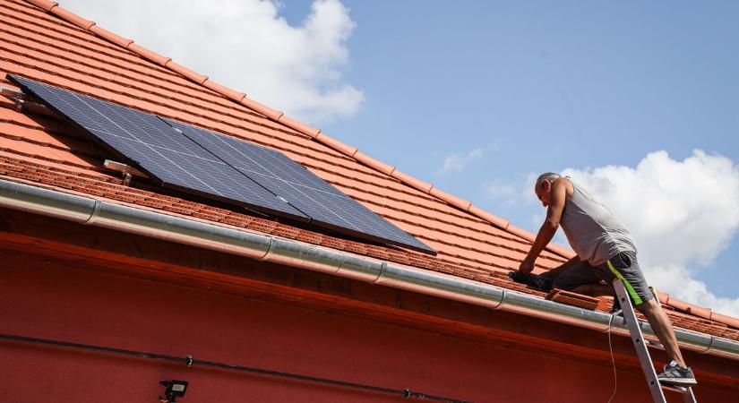 Bővítik a kőröstetétleni civil ház napelemrendszerét