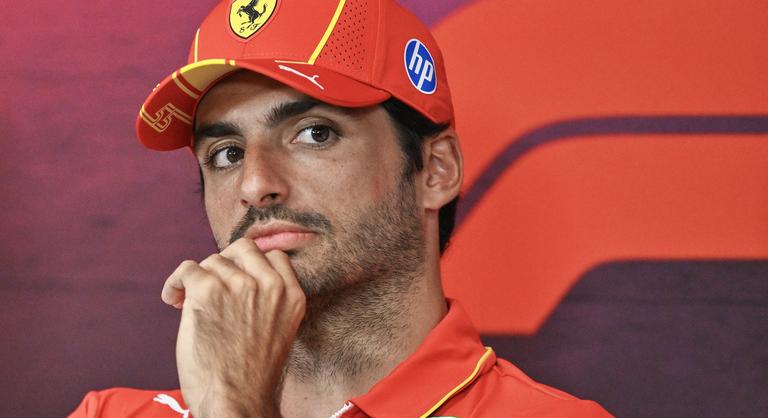 Bejelentették, hol folytatja pályafutását a Ferraritól távozó Carlos Sainz
