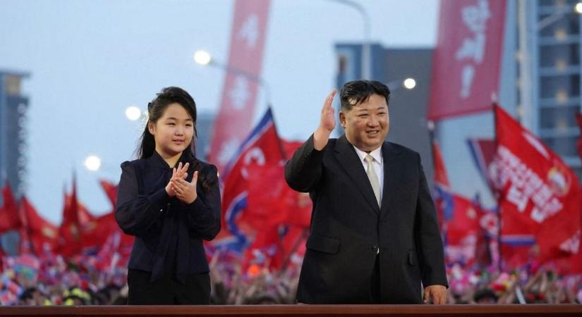 Az észak-koreai diktátor már készíti a lányát az öröklésre?