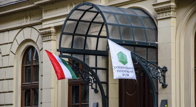 26 milliárddal tartozik az orosz „kémbank” Magyarországnak, de a kormány nem indított eljárást