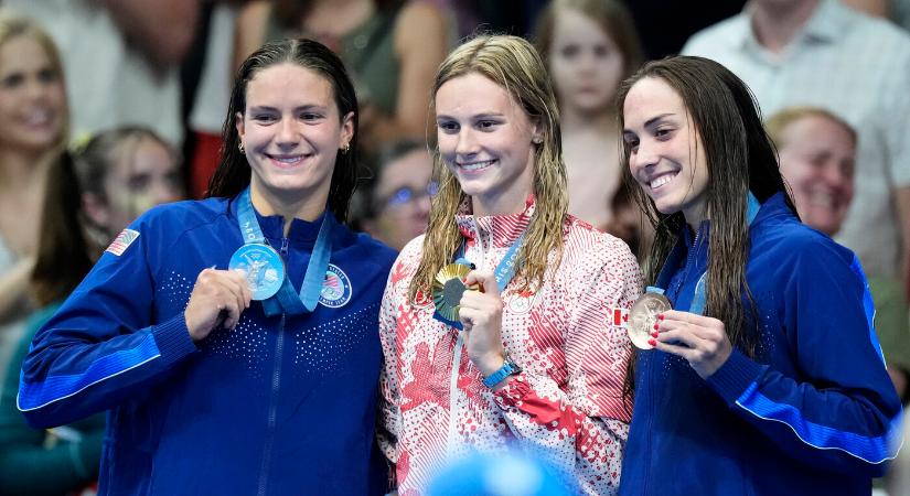 Ifjú világcsúcstartók sikerei a hétfői úszódöntőkben