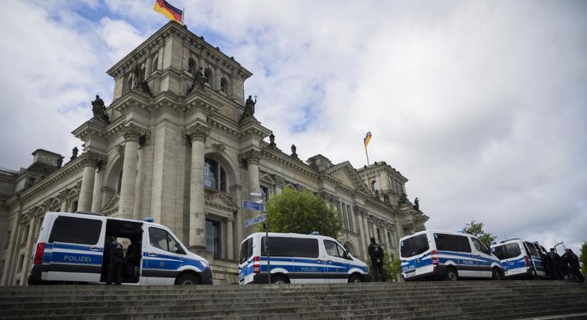Elfogták egy bűnbanda vezérét Németországban: egy 11 éves fiú volt