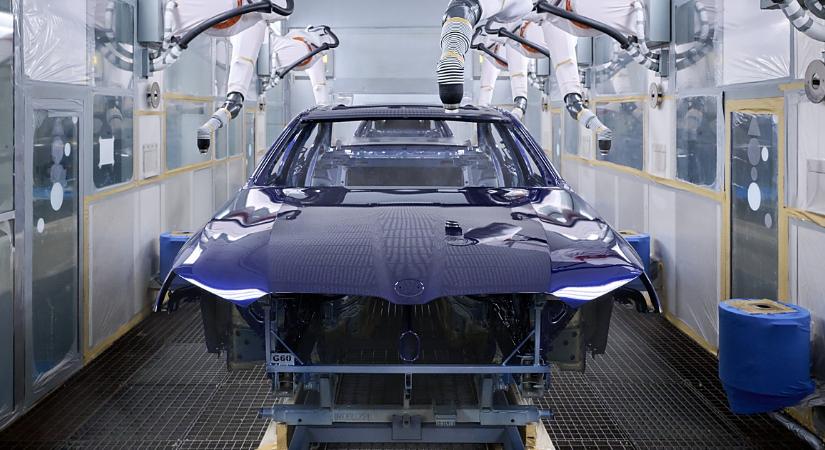 Mérföldkőhöz érkezett a BMW a villamos energia felhasználásában: a debreceni gyárat is érinti a változás