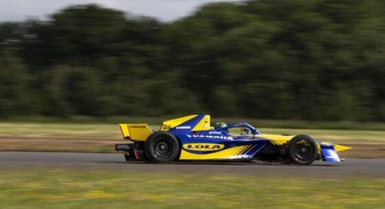 Formula E – Megerősítette első versenyzőjét a visszatérésre készülő történelmi gyártó