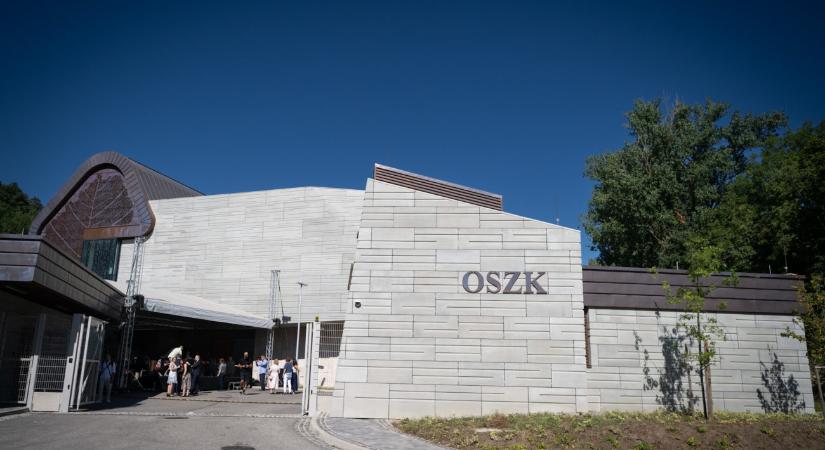 Átadták az OSZK archivális raktárát Piliscsabán