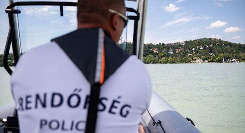 A rendőrség a szabad vizeken is figyel az emberek biztonságára