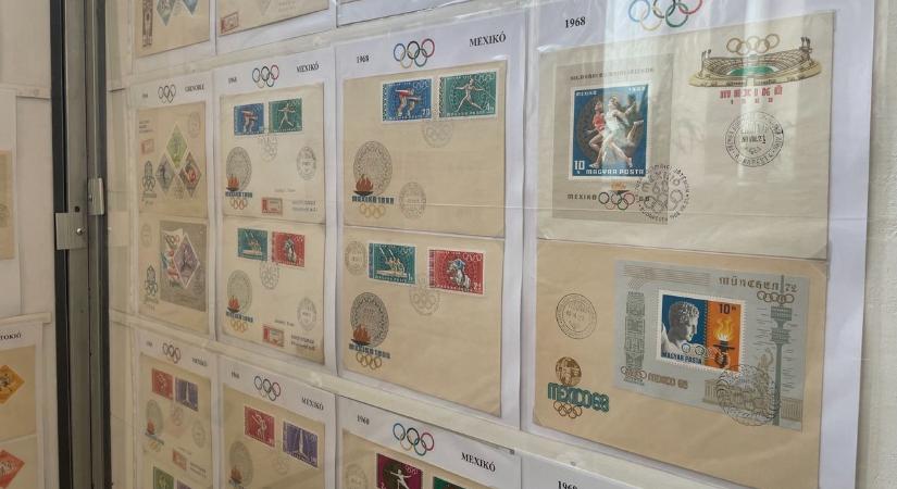 Újabb kiállítás a Gárdonyiban: olimpiai játékokat jelenítenek meg a bélyegek