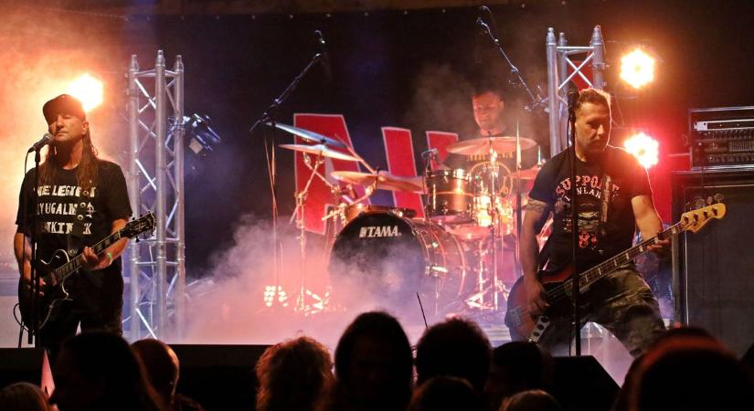 Rockfesztivál Liszóban öt zenekar közreműködésével
