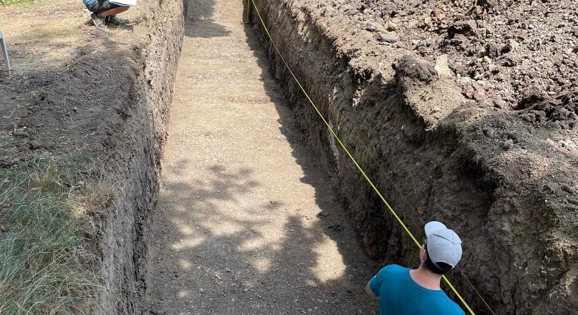 19. századi leleteket találtak a régészek a Marosvásárhelyen épülő mélygarázs helyszínén