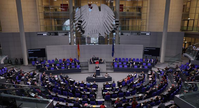 Az alkotmánybíróság menti meg a szélsőbaloldalt Németországban