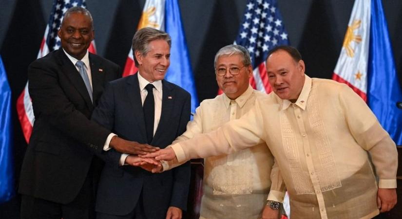 Hatalmas katonai segélyt ad az USA a Fülöp-szigeteknek