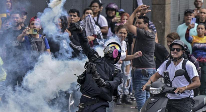 Forradalmi hangulat Venezuelában