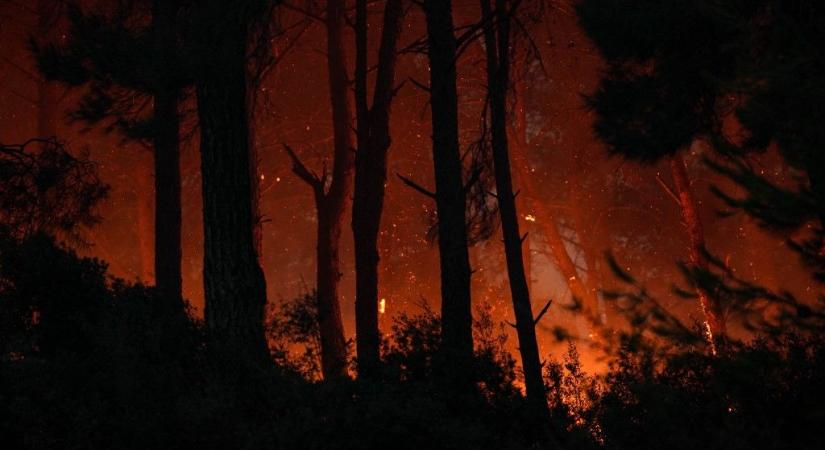 Hatalmas tűz ütött ki Horvátországban