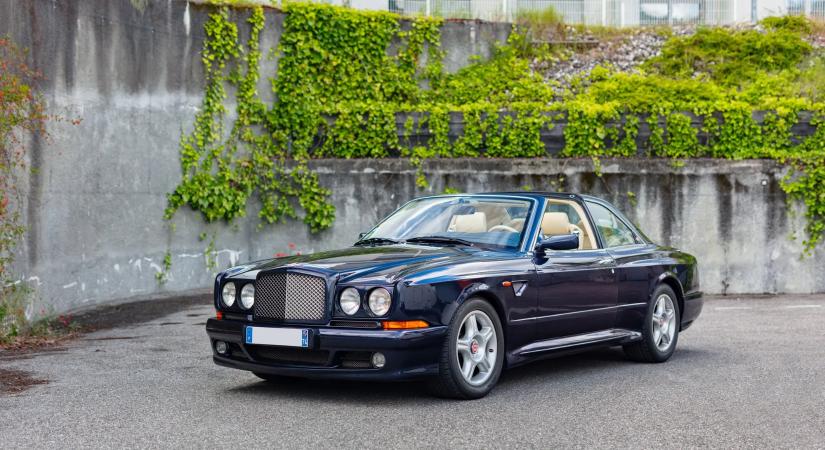1999 tömény luxusa ez a Bentley Continental SC