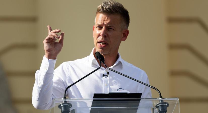 Magyar Péter felháborodva reagált a miniszteri fizetésemelések hírére: a TISZA Párt elnöke egy ígéretet is tett arra az esetre, ha kormányra jutnának