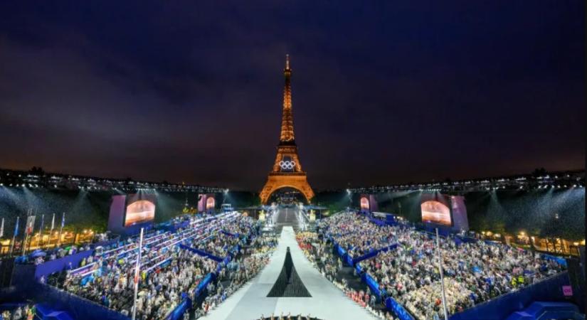 Felvillanyozta a kínai LMBTQ közösséget a párizsi olimpia megnyitója