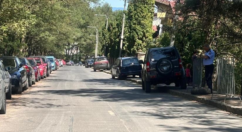 Csíkszereda: büntetik a megyei kórház környékén szabálytalanul parkolókat
