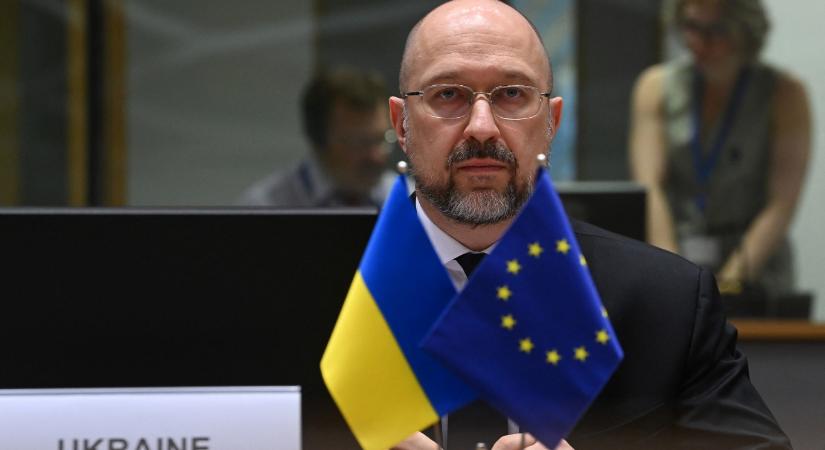 Az ukrán miniszterelnök szerint az EU „teljes megértéséről” biztosította őket a Lukoil-ügyben
