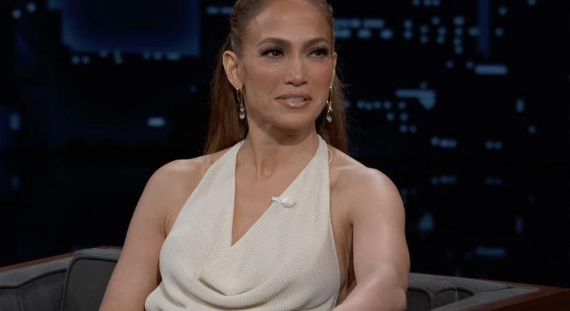 Alig lehet ráismerni, annyira más: így néz ki smink nélkül Jennifer Lopez