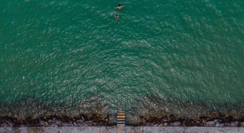 Elképesztő ütemben apad a Balaton, a Velencei-tónál pláne fokozott a tempó