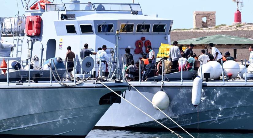 Olaszországban megteltek a befogadóközpontok, Albániába szállítják a többi illegális bevándorlót