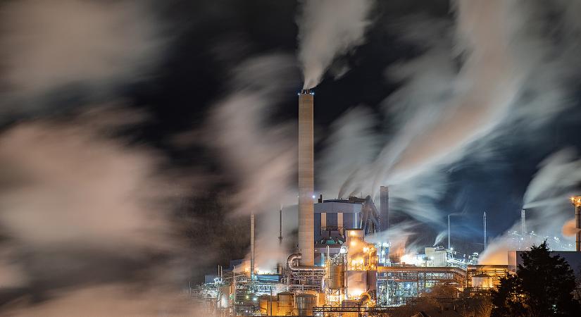 Az ipari szereplők visszavágnak: milliárdos számlákat kapnak a környezetvédő kormányok