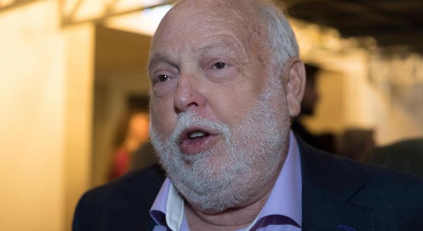 Döbbenet: így néz ki most a ma 80 éve született Andy Vajna sírhelye