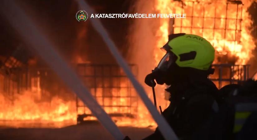 Mesterlövészre is szükség volt az éjjeli Domaszéki tűzesetnél