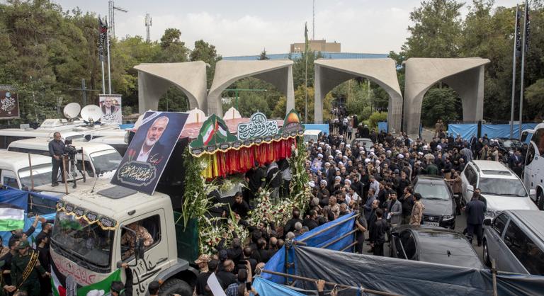 Tömegek érkeztek a Hamász-vezér temetésére, Izrael várja a válaszcsapásokat