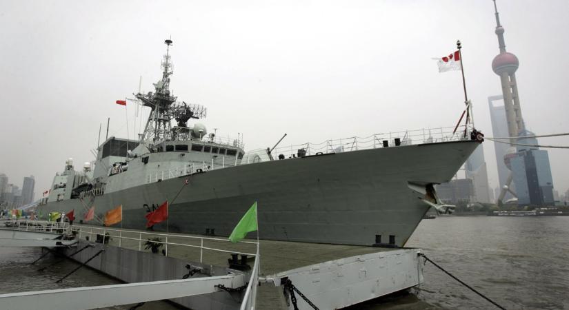 Kínai hadsereg: provokatív lépés volt a kanadai fregatt áthaladása a Tajvani-szoroson