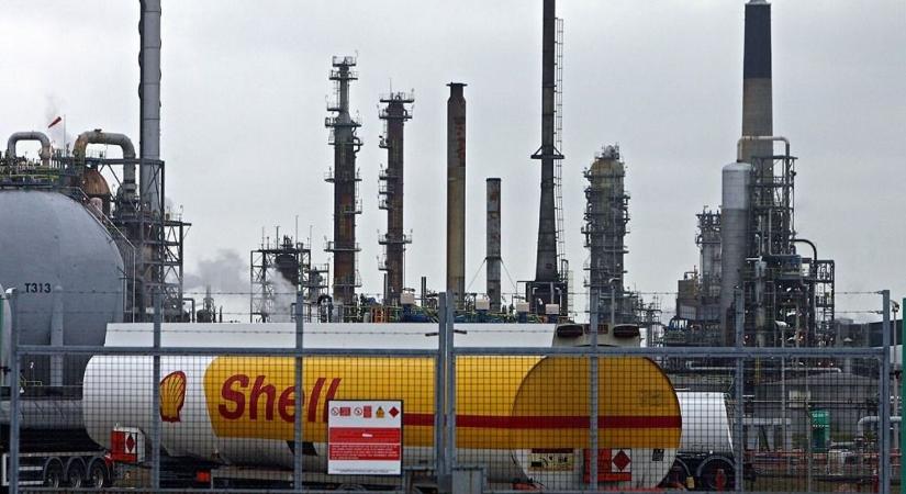 Kilőtt a Shell profitja, több mint felét magára költi az olajóriás