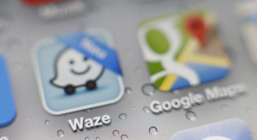 Hasznos új funkciókat kapott a Waze és a Google Térkép