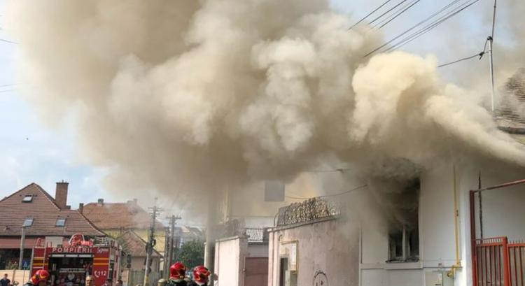 Tűz ütött ki egy kolozsvári lakóházban