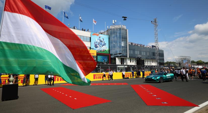 F1: Újra nekiestek a Hungaroringnek, rá sem lehet ismerni