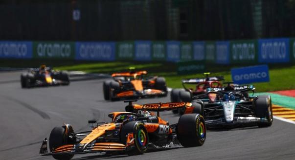 Újabb fejlesztéseket lengetett be a McLaren