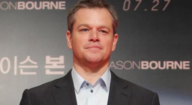 Hűha! Csodaszép fiatal nőkké cseperedtek Matt Damon lányai