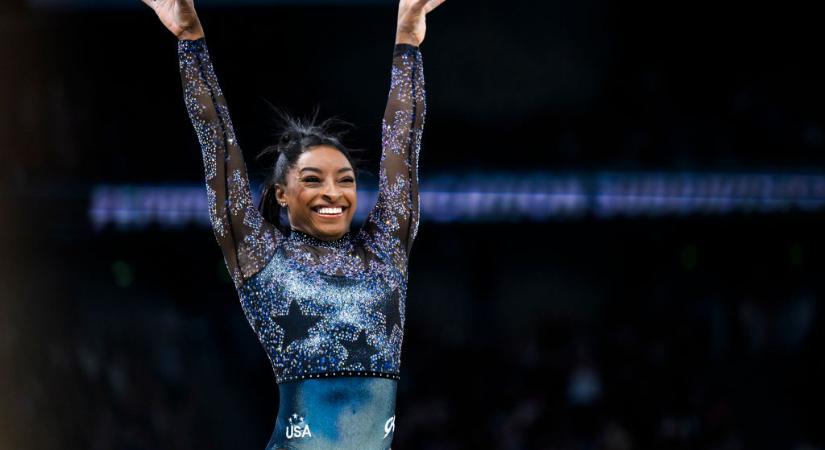 Íme néhány lélegzetelállító darab Simone Biles extravagáns ruhatárából