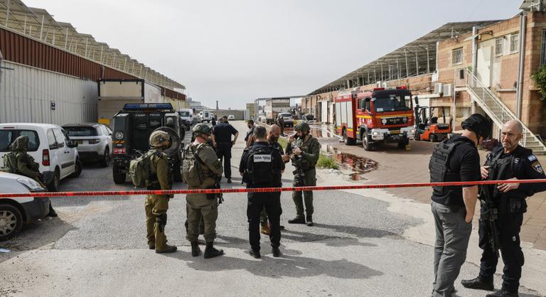 Gyárakat zárnak be Izraelben a Hamász támadásaitól tartva
