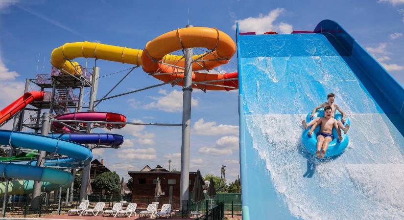 Tökéletes helyek a családi nyaraláshoz: gyógymedencék és csúszdapark egy helyen