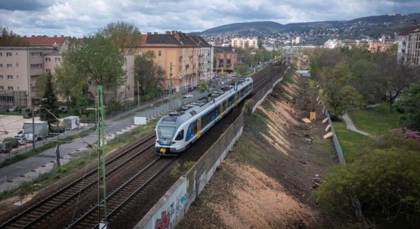 Lázár János szerint Mészáros Lőrinc vasútépítő cége megzsarolta a magyar államot