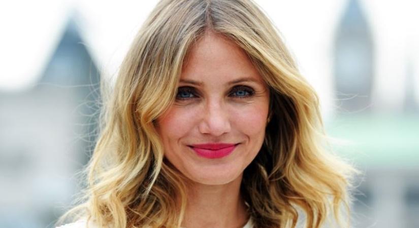 Cameron Diaz felvette a nagybetűs nyári ruhát: teljesen odáig vagyunk érte