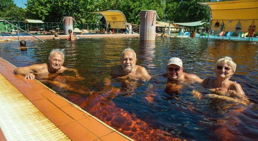 Nem csak a turisták, a helyiek is a hajdú-bihari termálvízre esküsznek!