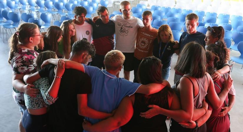 Örökre szóló élményekkel búcsúztak a fiatalok az ÁGOTA Tábortól