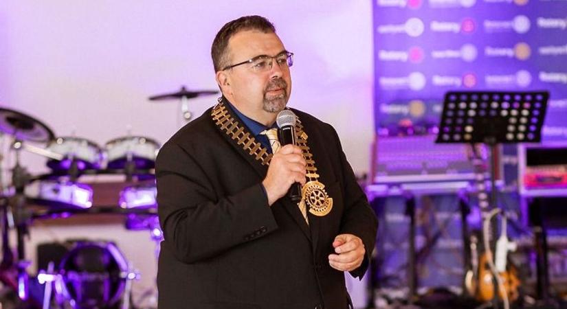 Országos stroke kampányt indít a Szent-Györgyi Albert Rotary Club új elnöke