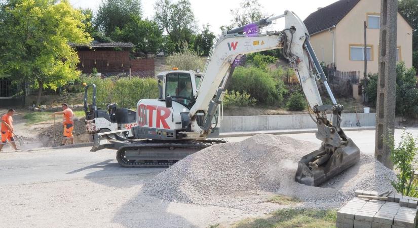 Kisapostagi felújítás: tudnivalók a Petőfi és Széchenyi utcák lakóinak